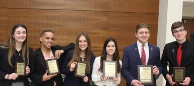 DECA Students Win Awards