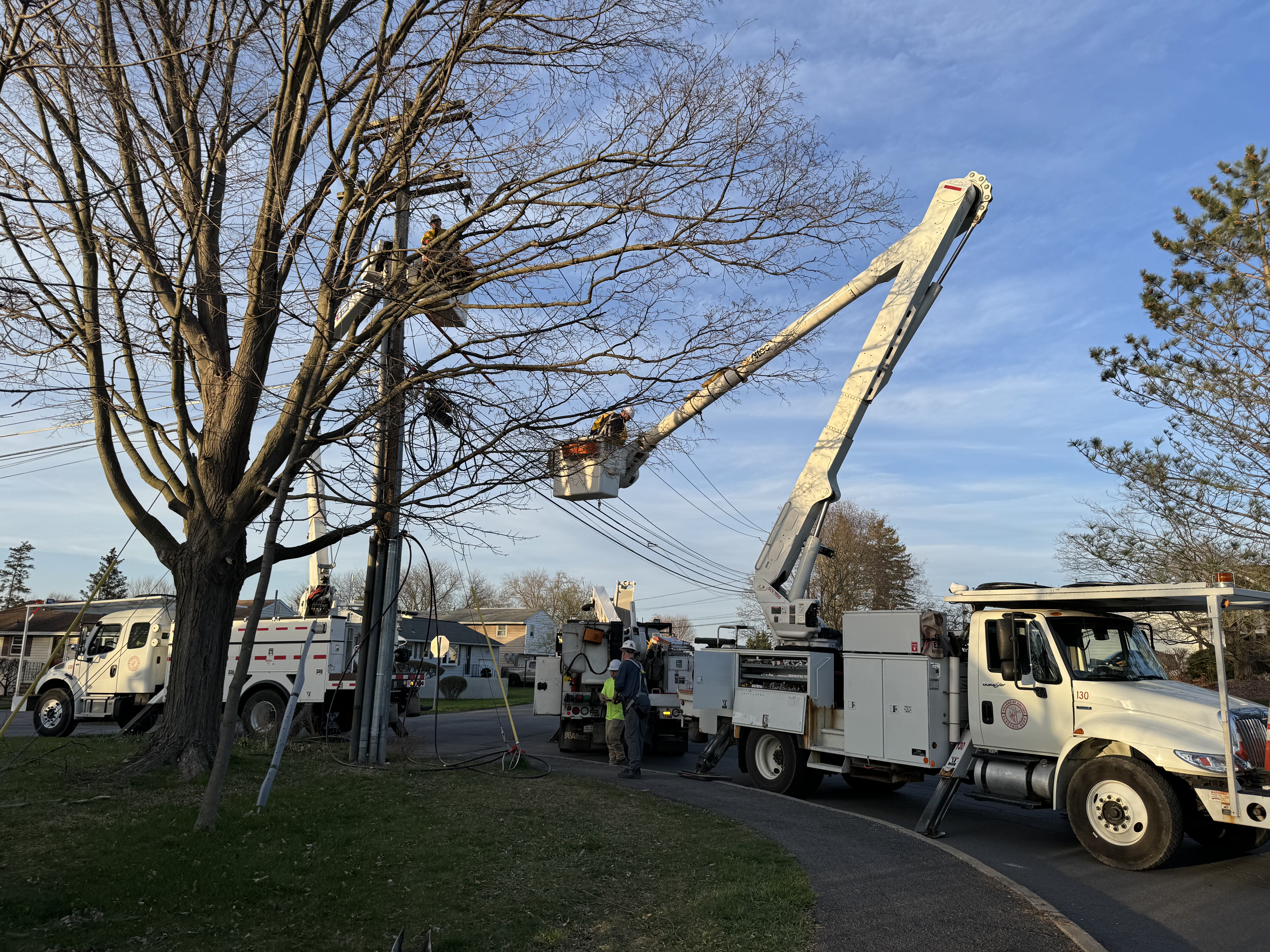 crews work to restore power